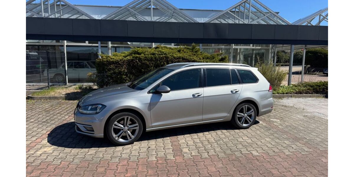VW Golf 242.870 km 6.690 &euro; Struppen 01796