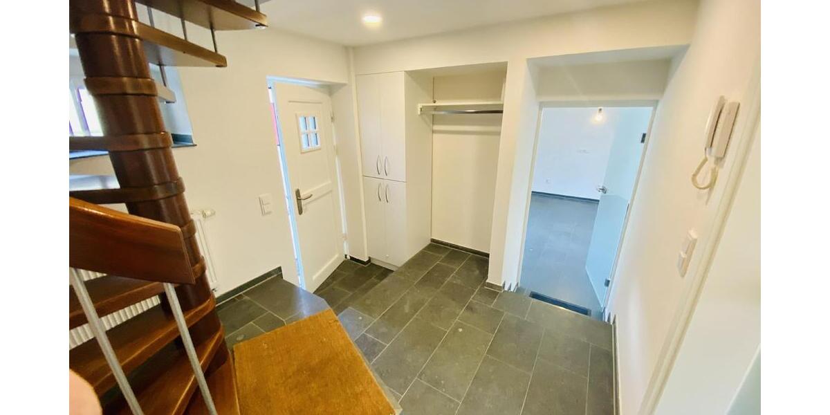 Tolle Terrassenwohnung über 3 Etagen im modernisierten, historischen 3 Seiten Bauernhof! - Bauernhaus, Landhaus Gera Cretzschwitz | Angebot:27008384