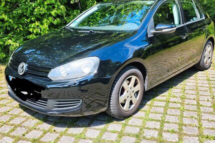 VW Golf 210.000 km 2.400 &euro; Chemnitz 09123