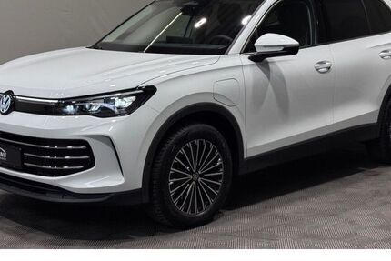 VW Tiguan 9.982 km 48.890 &euro; Doberlug-Kirchhain 03253