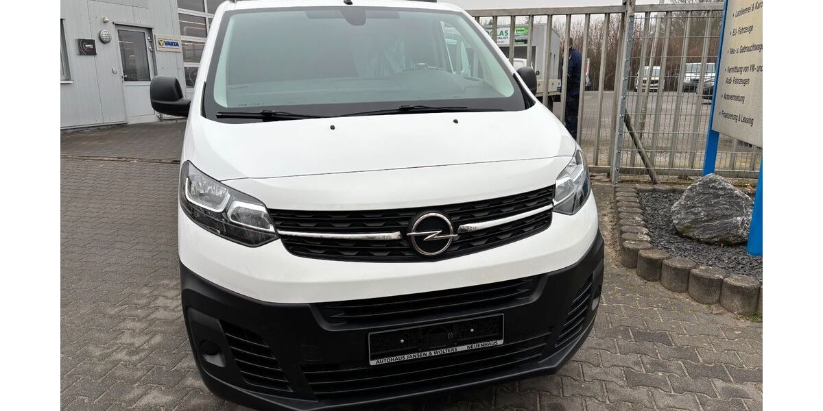 Opel Vivaro 39.500 km 21.990 &euro; Neuenhaus 49828