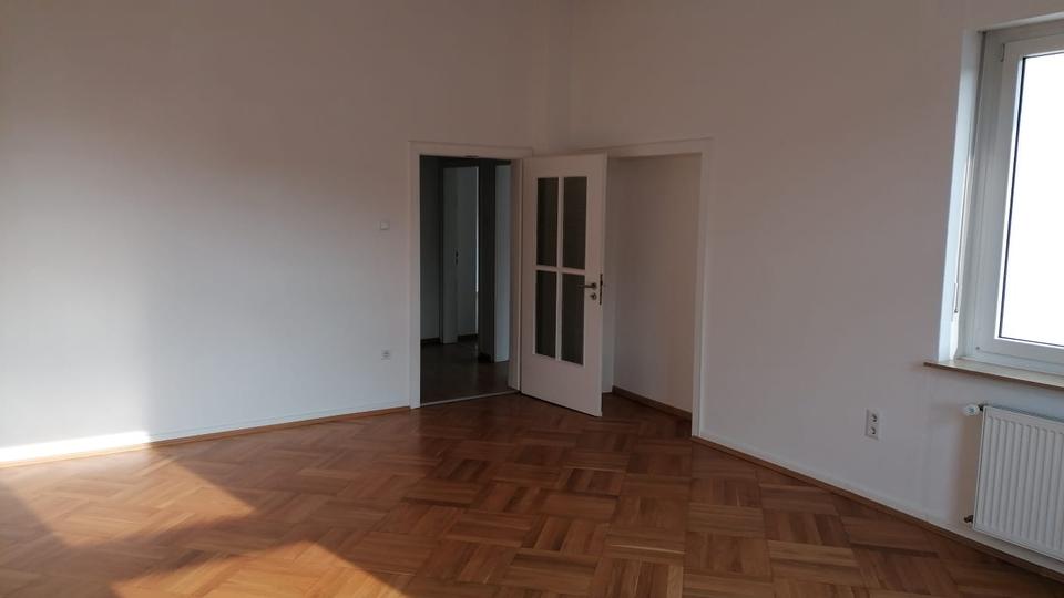 Etagenwohnung Meschede - 3 Zimmer, 88 m&sup2;, 616&euro; | Angebot:25976660