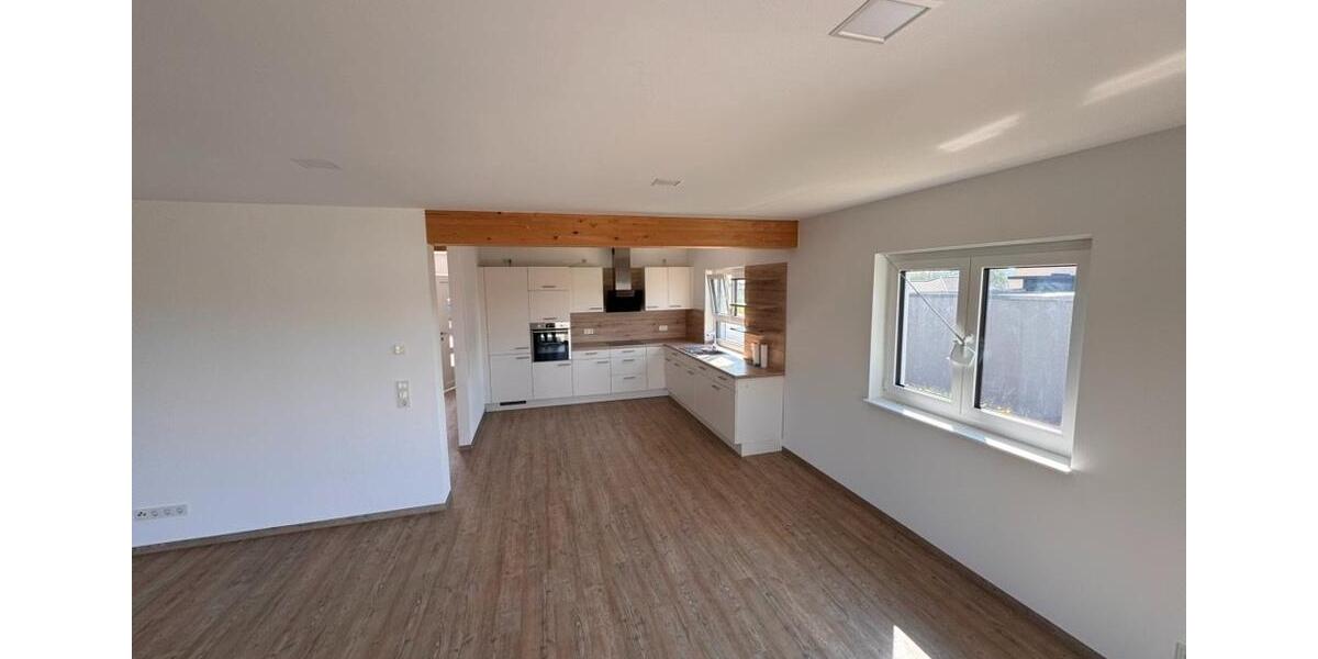 Doppelhaushälfte Hohenroth - 4.5 Zimmer, 122 m&sup2;, 1.195&euro; | Angebot:26317359