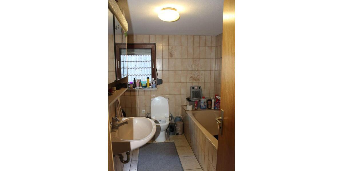 Mehrfamilienhaus, Wohnhaus Rottenburg am Neckar - 390.000&euro; | Angebot:26903193