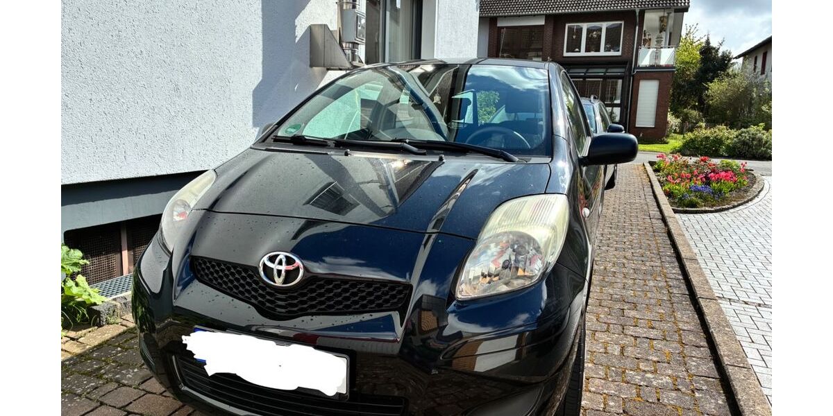 Toyota Yaris 99.000 km 4.100 &euro; Osnabrück 49086