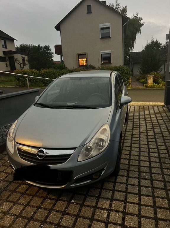 Opel Corsa 174.000 km 2.300 € Kassel 34123