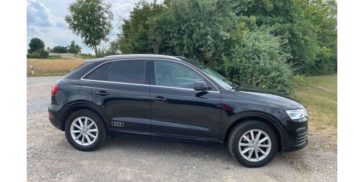 Audi Q3 63.900 km 17.900 &euro; Villingen-Schwenningen 78054