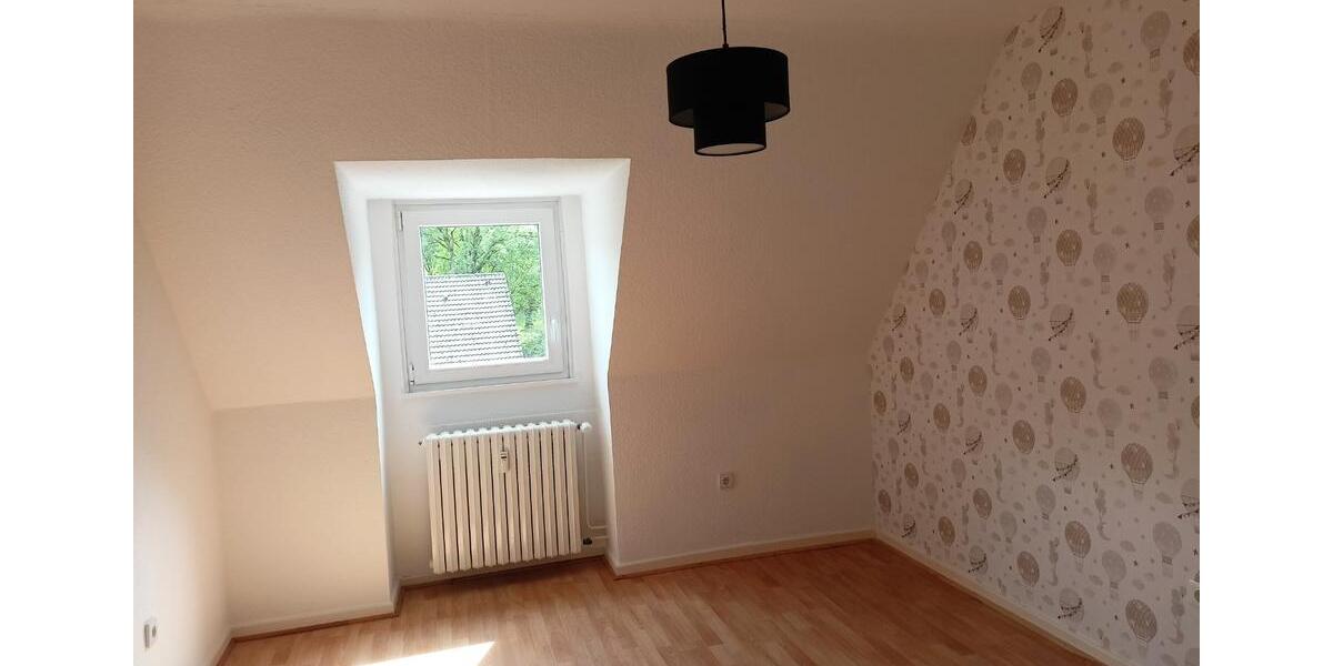 Dachgeschoßwohnung Bochum Altenbochum - 3 Zimmer, 73 m&sup2;, 153.000&euro; | Angebot:26294792