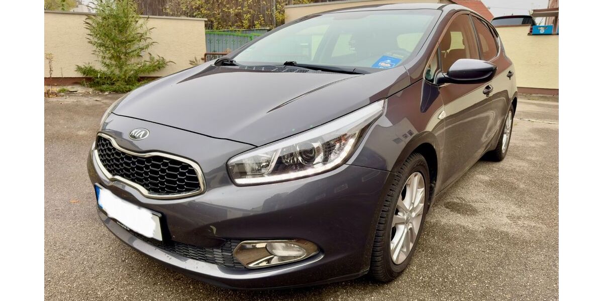 Kia ceed / Ceed 131.000 km 7.000 &euro; Augsburg 86154