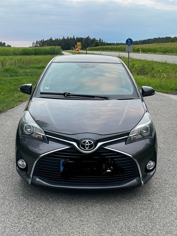 Yaris
