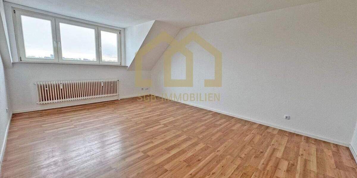 Wohnen mit Charme: 3,5-Zimmer-Dachgeschosswohnung mit viel Platz 3 zimmer