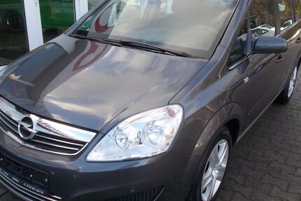 Opel Zafira 26.625 km 9.900 &euro; Unna 59425
