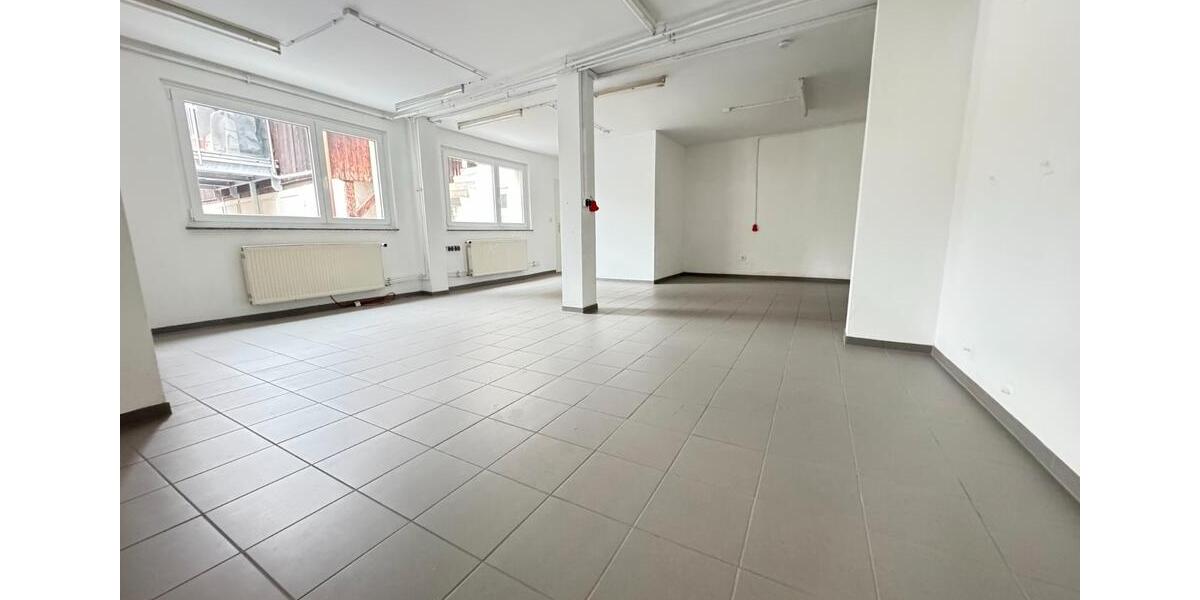 Gewerbeobjekt Singen (Hohentwiel) - 1.680&euro; | Angebot:26250985
