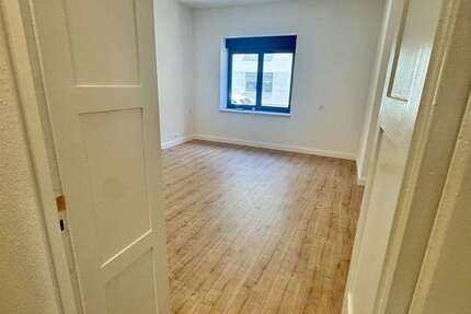 Zimmer Karlsruhe Südstadt - 470&euro; | Angebot:26916178