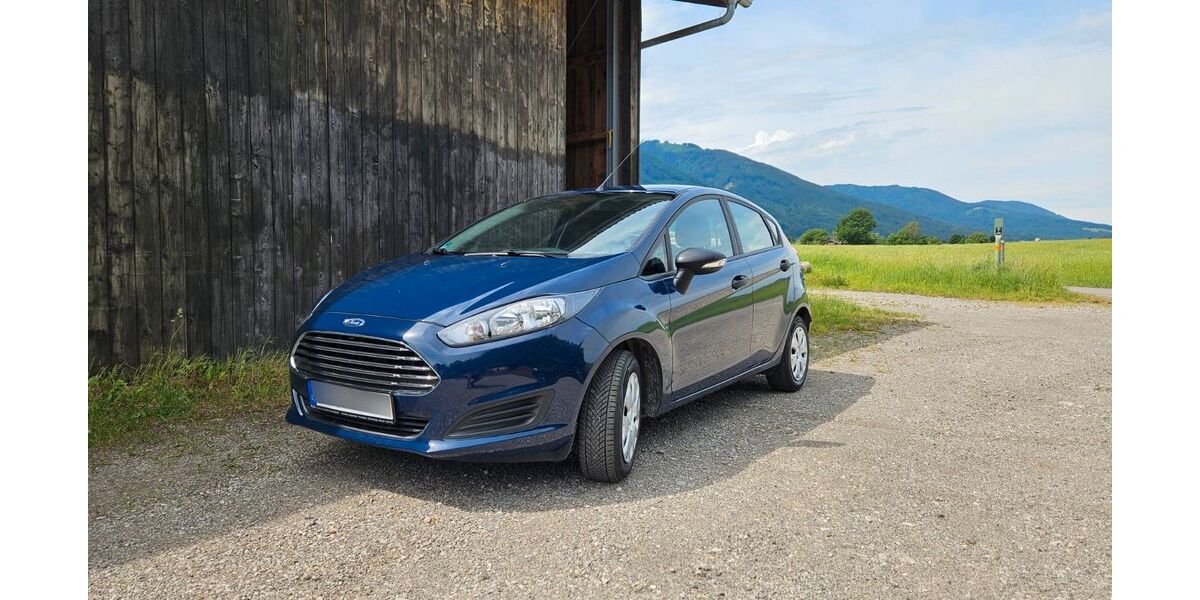 Ford Fiesta 97.200 km 6.490 &euro; Flintsbach 83126