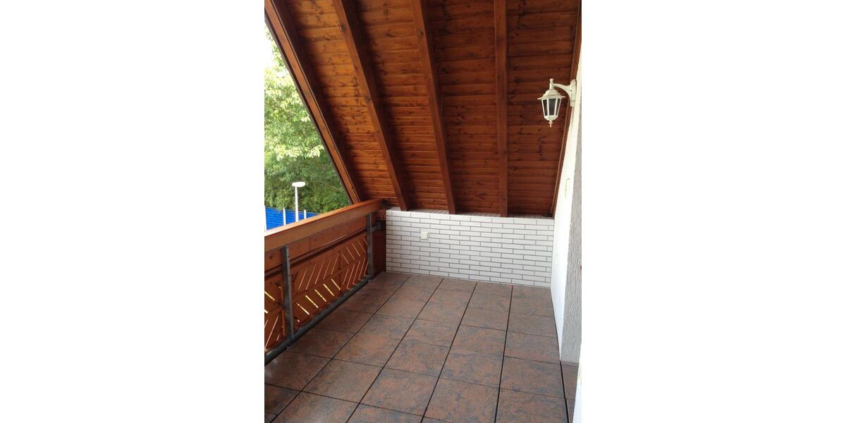 Dachgeschoßwohnung Baunatal - 4 Zimmer, 124 m&sup2;, 1.080&euro; | Angebot:25419152