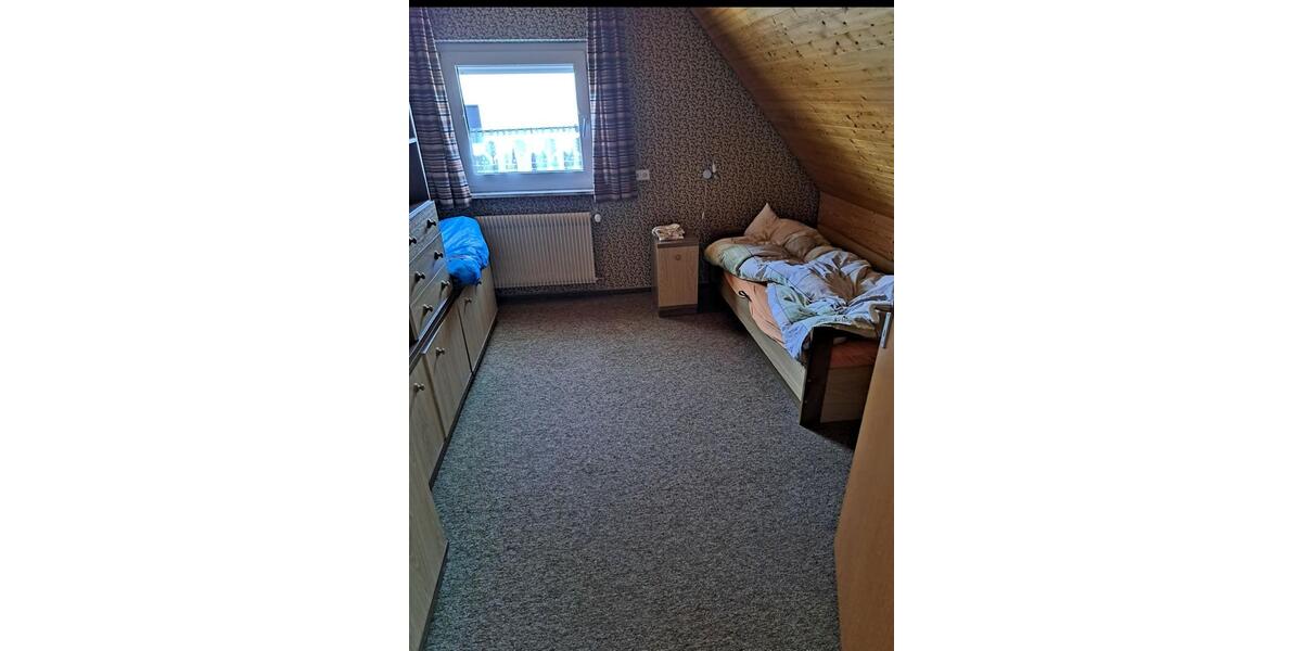 Doppelhaushälfte Mühlacker - 5 Zimmer, 115 m&sup2;, 1.400&euro; | Angebot:26128219