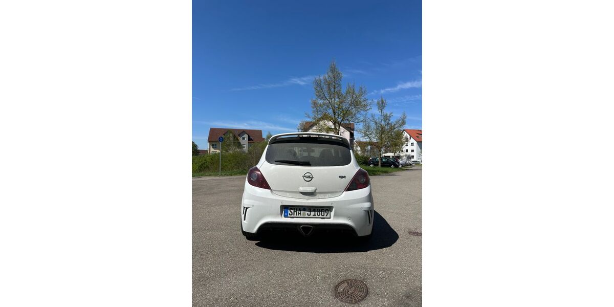 Opel Corsa 196.554 km 4.300 &euro; Schwäbisch 74523