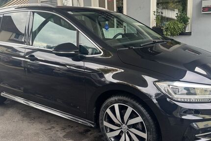 VW Touran 197.000 km 11.700 € Siegburg 53721