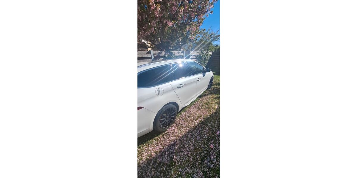 Peugeot 308 134.000 km 7.900 &euro; Vierkirchen 85256