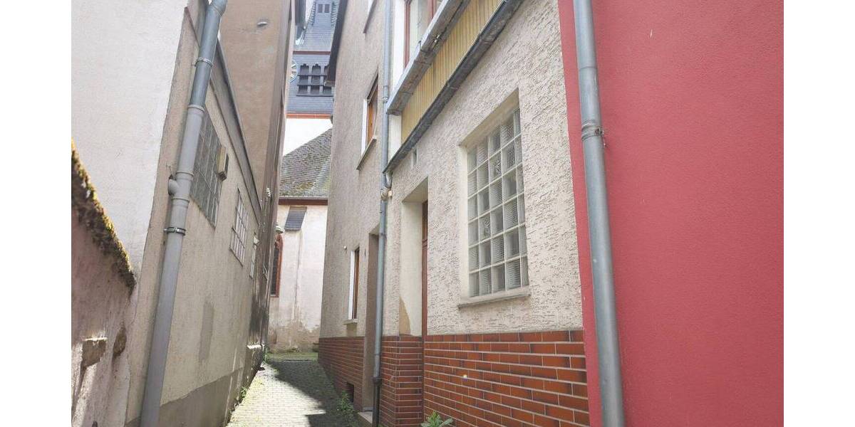 Reihenendhaus Niederheimbach - 7 Zimmer, 139 m&sup2;, 149.000&euro; | Angebot:26932098