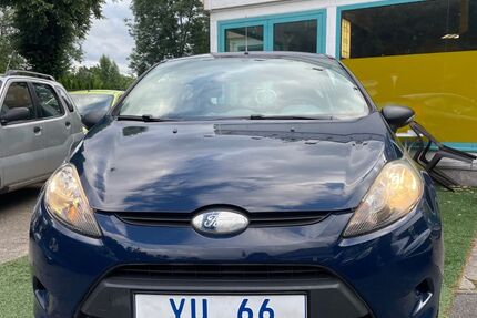 Ford Fiesta 137.000 km 2.990 € Marktrodach 96364