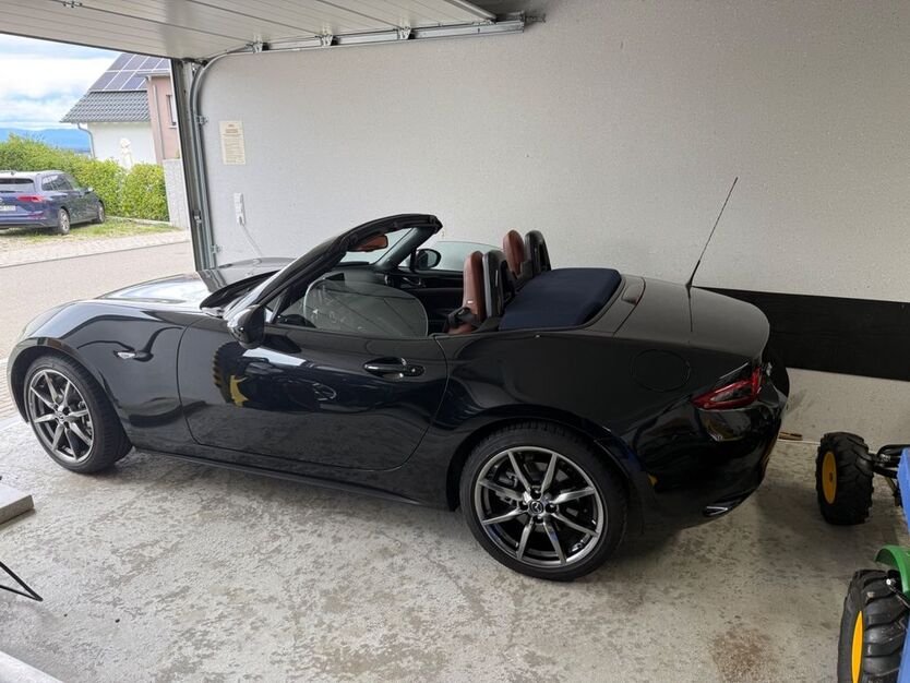 Mazda MX-5 3.900 km 30.500 € Bad Bellingen 79415