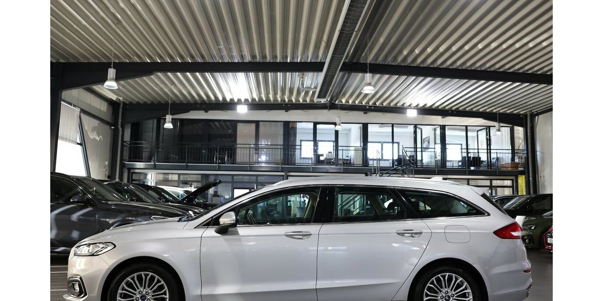 Ford Mondeo TUNIER 2.0 ECOBLUE TITANIUM / LED / AHK 145.000 km 17.991 &euro; Hamm 59077