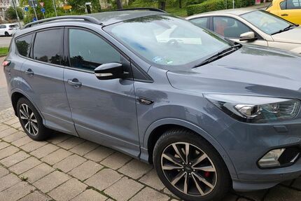 Ford Kuga 122.000 km 15.900 &euro; Parchim 19370