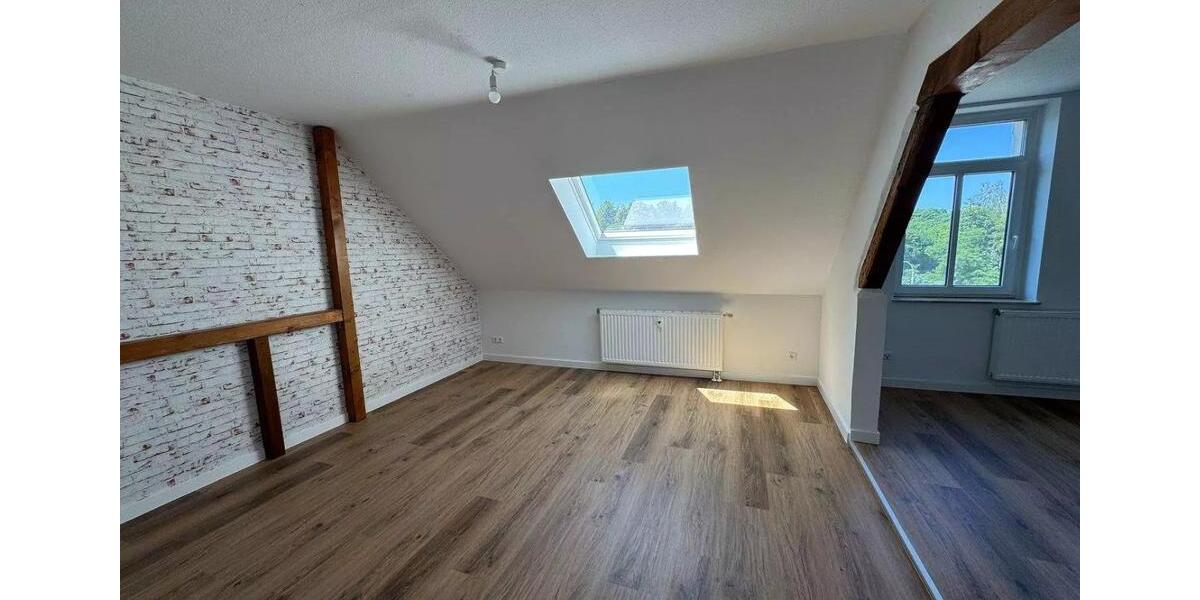 Dachgeschoßwohnung Zwickau - 3 Zimmer, 86 m&sup2;, 99.000&euro; | Angebot:27437698