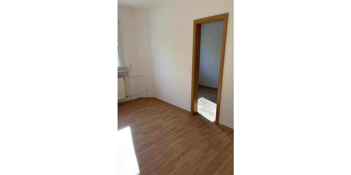 Erdgeschoßwohnung Halle (Saale) Silberhöhe - 3 Zimmer, 66 m&sup2;, 265&euro; | Angebot:26382344