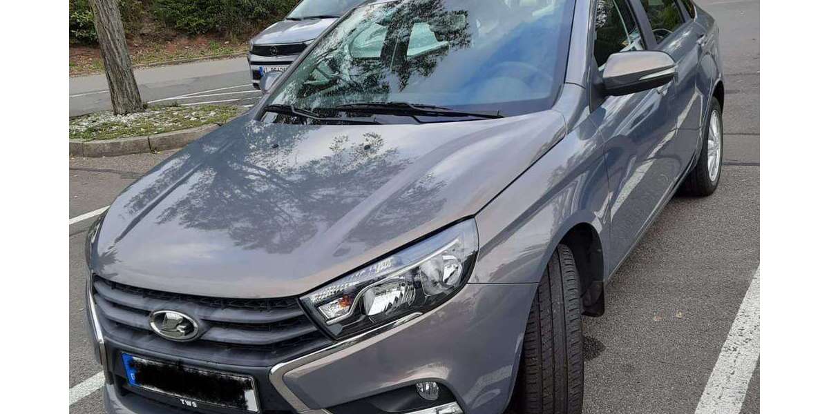 Lada Vesta 24.000 km 9.995 &euro; Kaiserslautern 67657