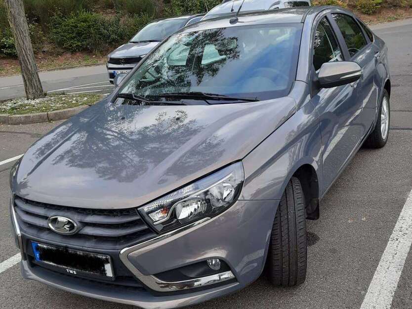 Lada Vesta 24.000 km 9.995 € Kaiserslautern 67657