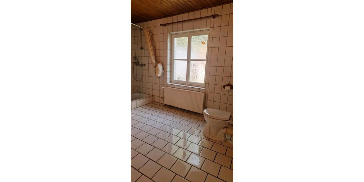 Einfamilienhaus Stockelsdorf - 5 Zimmer, 175 m&sup2;, 310.000&euro; | Angebot:26503503