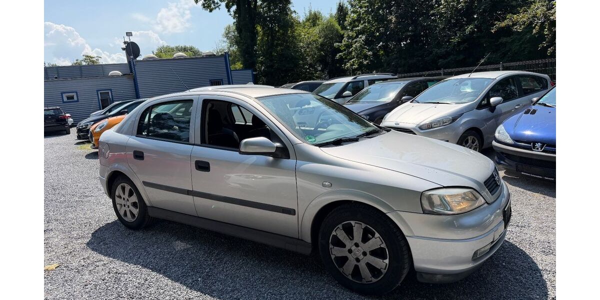 Opel Astra 158.000 km 1.999 &euro; Detmold 32758