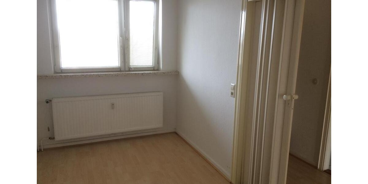 2 Zimmer Wohnung in Diedrichsdorf mit Balkon+ Badewanne+Keller+DB 2 zimmer