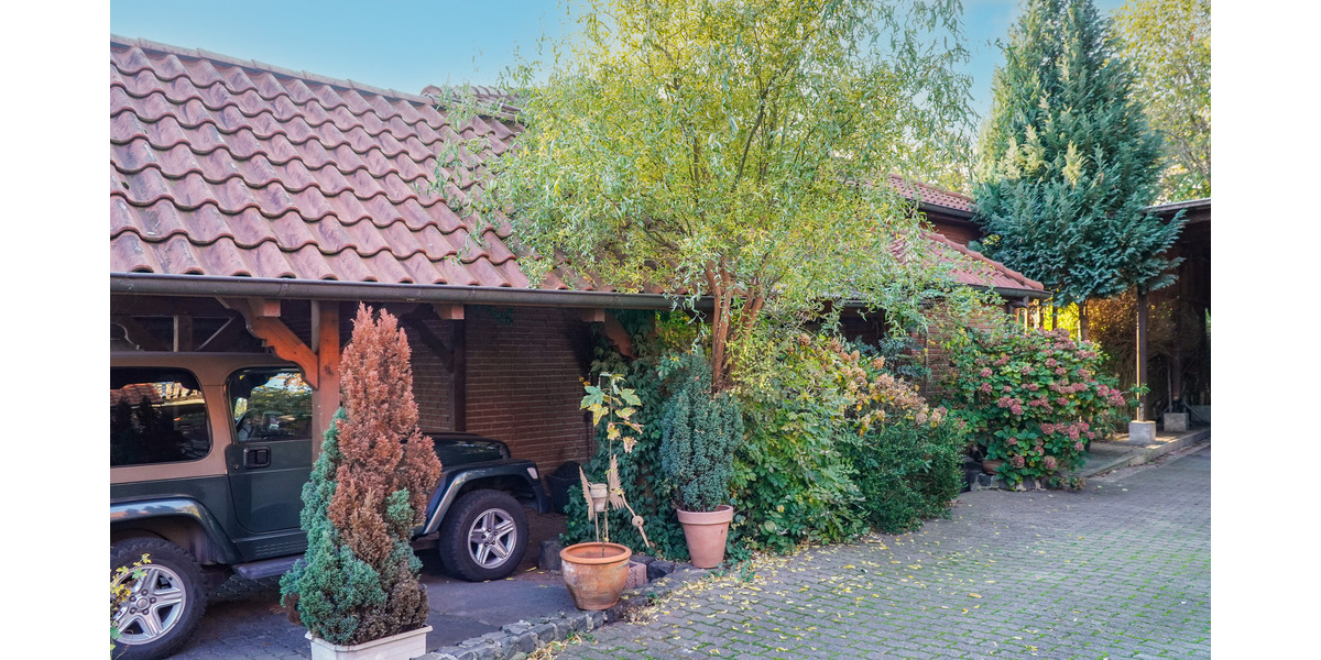 Stilvoller Bungalow mit Charme – Garage, Carport und Pool inklusive - Bungalow Porta Westfalica | Angebot:20088705