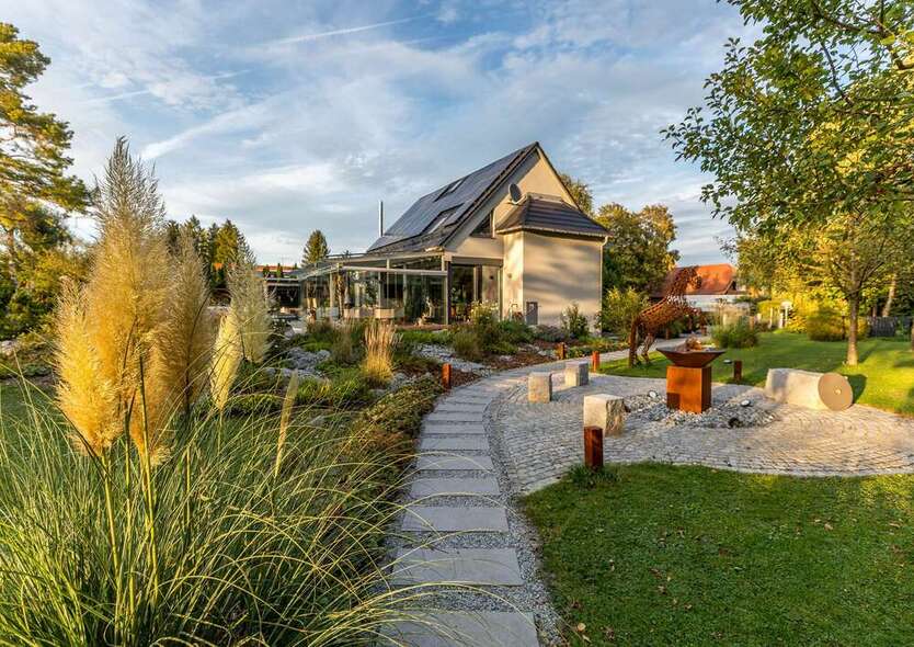 Haus zum Kaufen in München 2.890.000 € 285 m² 5 zimmer