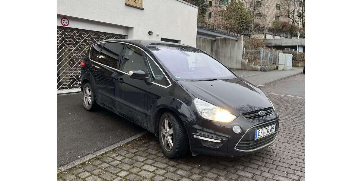 Ford S-Max 179.000 km 8.950 &euro; Backnang 71522