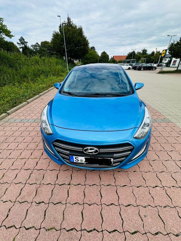 i30