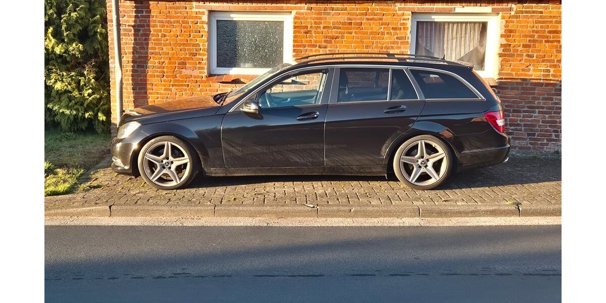 Mercedes-Benz C 220 320.000 km 6.650 &euro; Weener 26826