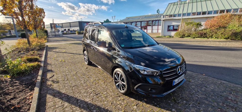 Mercedes-Benz T-Klasse 22.600 km 28.900 € Köln 50935