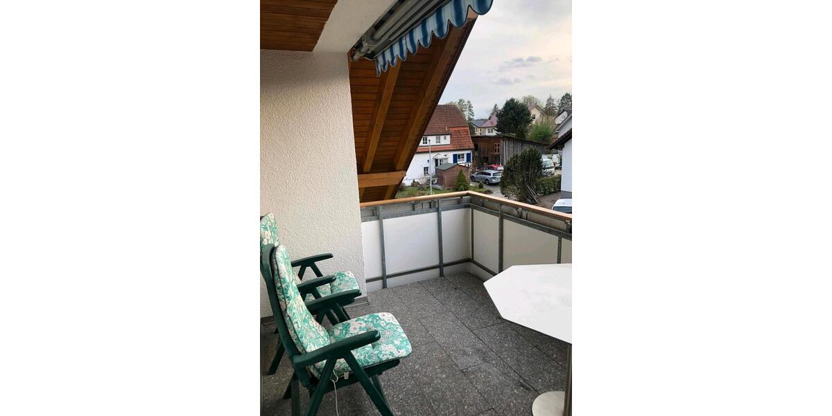 Helle 4-Zi DG Wohnung, Stellplatz Balkon Tageslichtbad EBK 4 zimmer