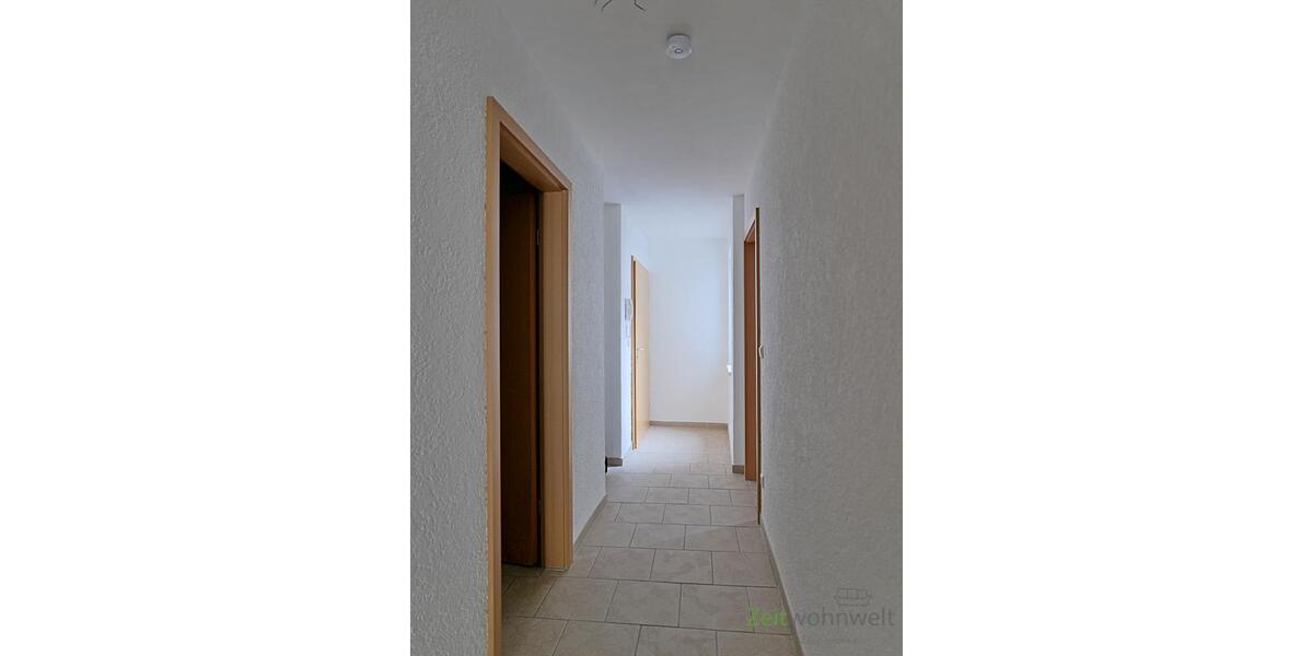 (12236_08) MGN: renovierte 2-Zimmer-Wohnung in der Innenstadt, preiswerte Einbauküche und Möbel möglich - Etagenwohnung Meiningen | Angebot:27306747