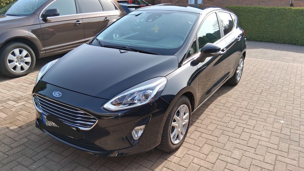 Ford Fiesta 90.300 km 9.600 &euro; Neumünster 24537