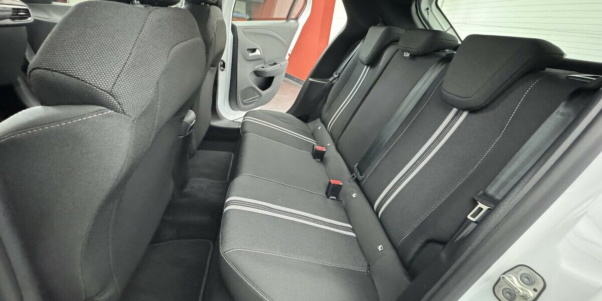 Opel Corsa GS 1.2 Turbo 1.Hand Sitzheizung Carplay 8.600 km 17.890 &euro; Lich 35423