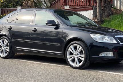 Skoda Octavia 221.000 km 3.300 &euro; Fellbach 70736