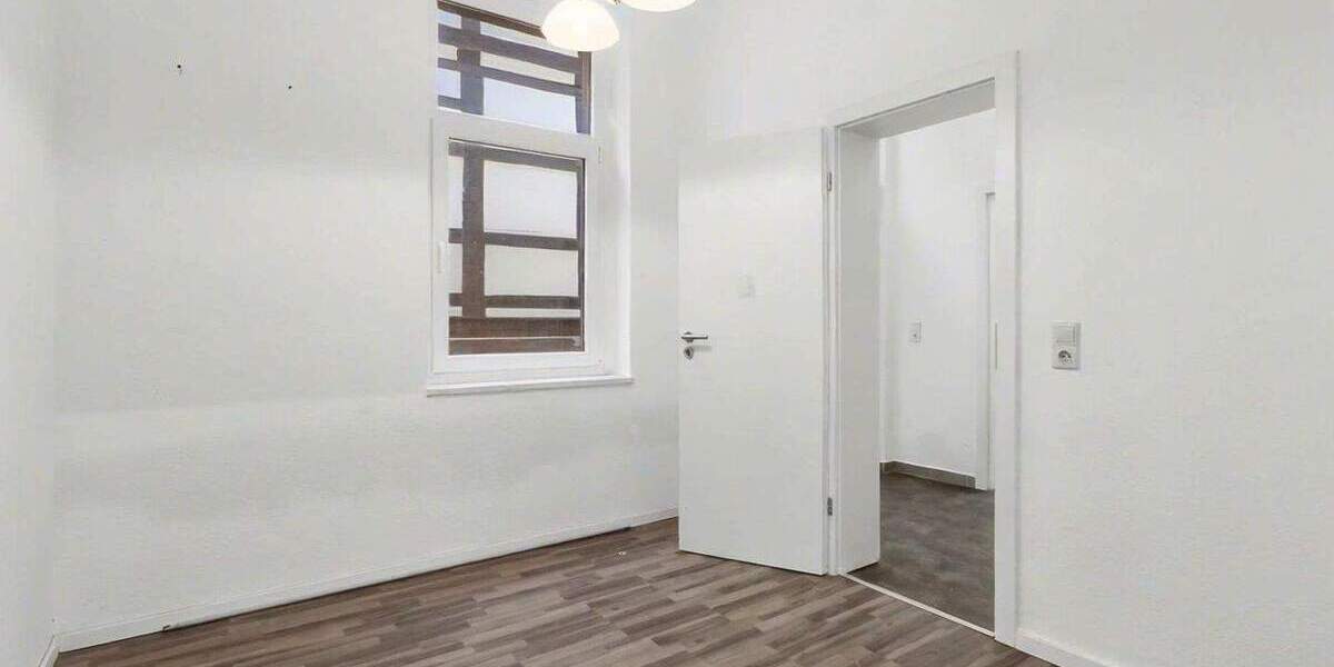 Wohn- und Geschäftshaus in zentraler Innenstadtlage von Blomberg mit Entwicklungspotenzial 1 zimmer