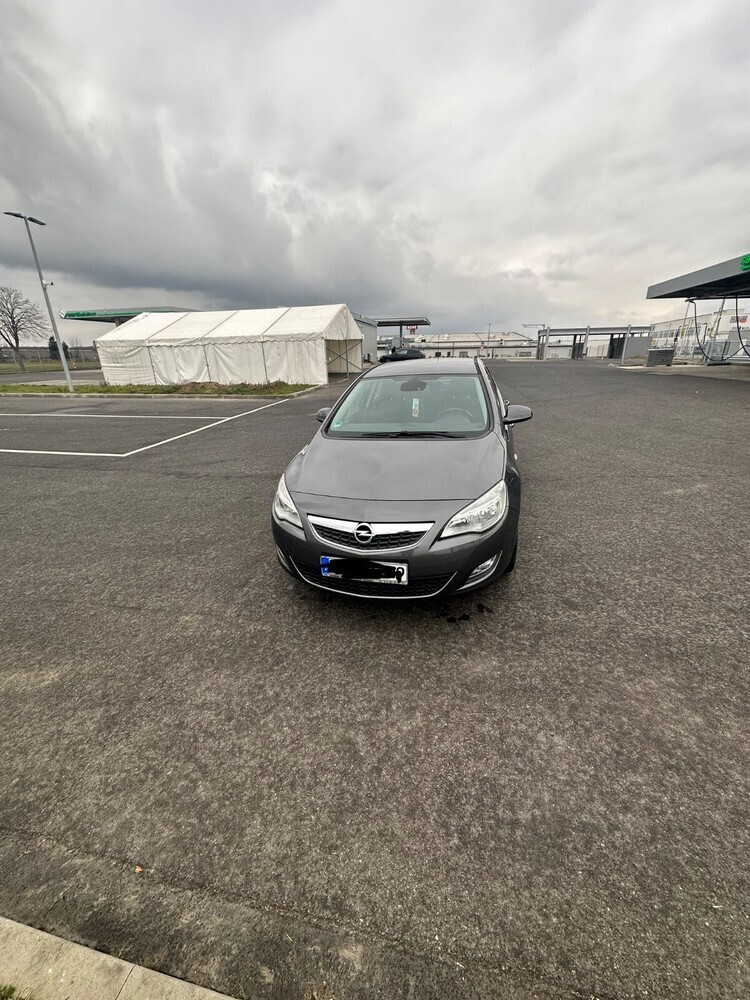 opel astra j