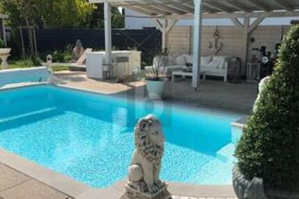 EXKLUSIVES ANWESEN MIT POOL UND SEPARATER EINHEIT 12 zimmer